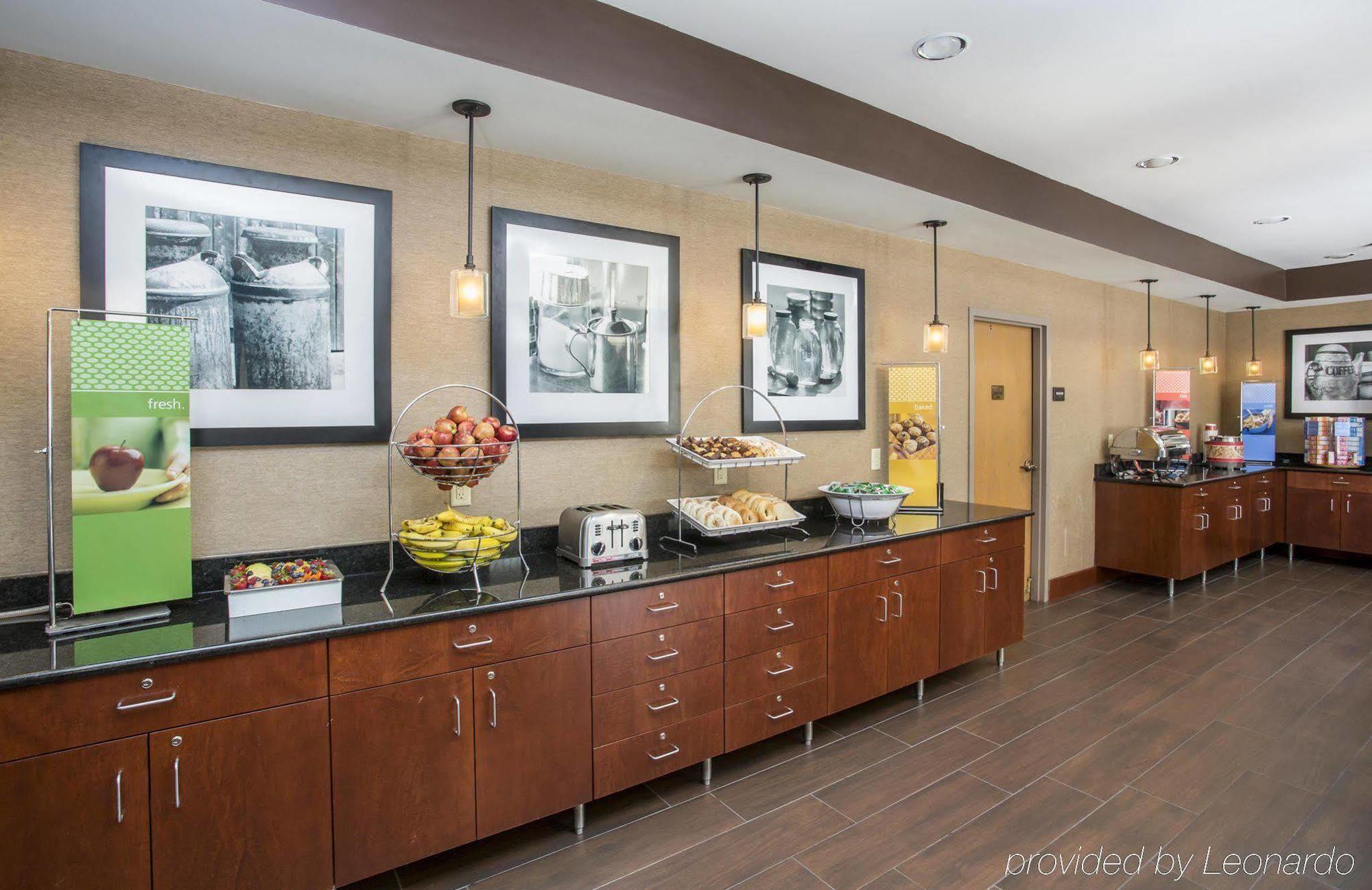 Hampton Inn Wichita-East Exteriér fotografie